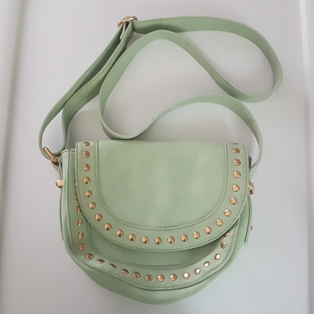 Versona purse